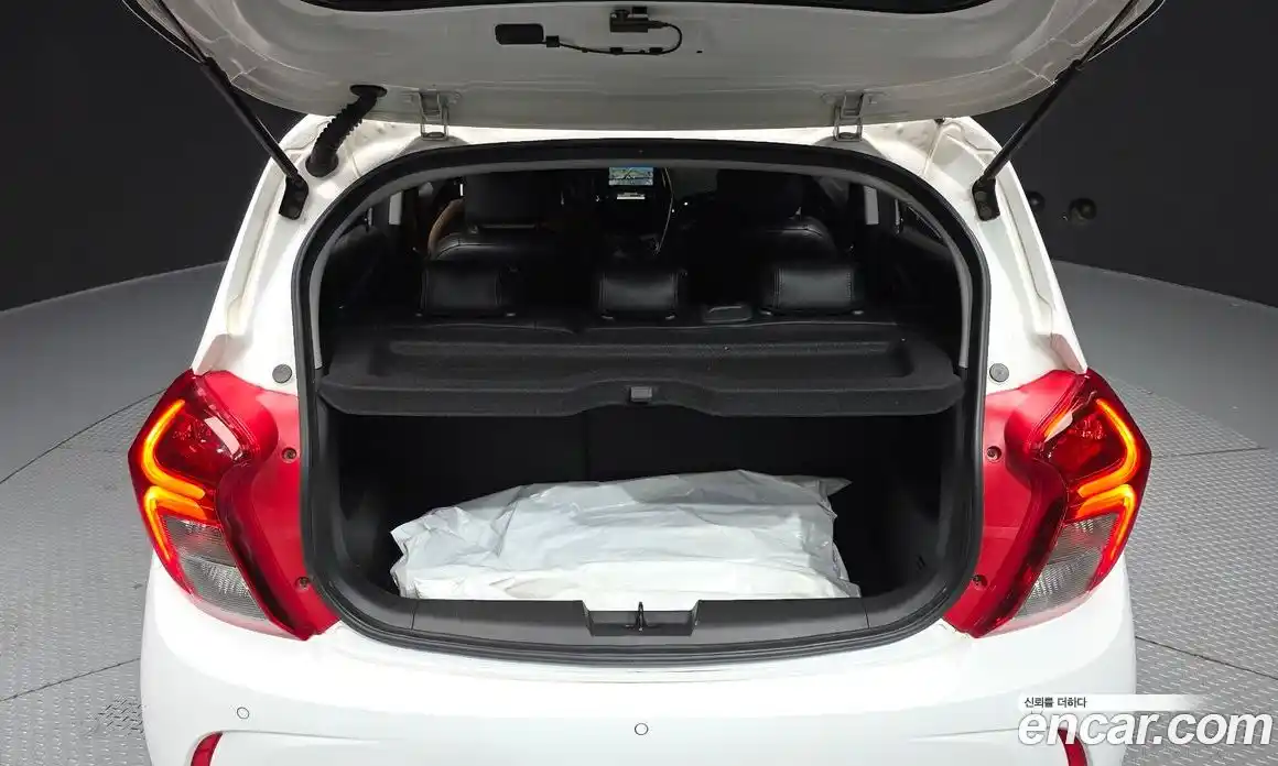 Chevrolet Spark 2018 1.0 Автомат в Москве № 1011906, фото 20