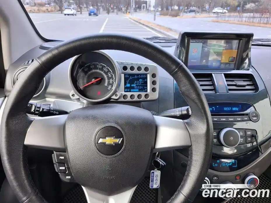 Chevrolet Spark 2012 1.0 Автомат в Москве № 1012612, фото 11