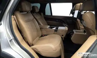 Land Rover Range-Rover 2024 3.0 гидро в Москве № 1012912, миниатюра 12