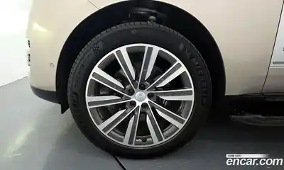Land Rover Range-Rover 2024 3.0 гидро в Москве № 1012912, миниатюра 5