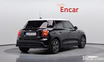 Mini Cooper 2022 1.5 гидро в Москве № 1013731, миниатюра 2