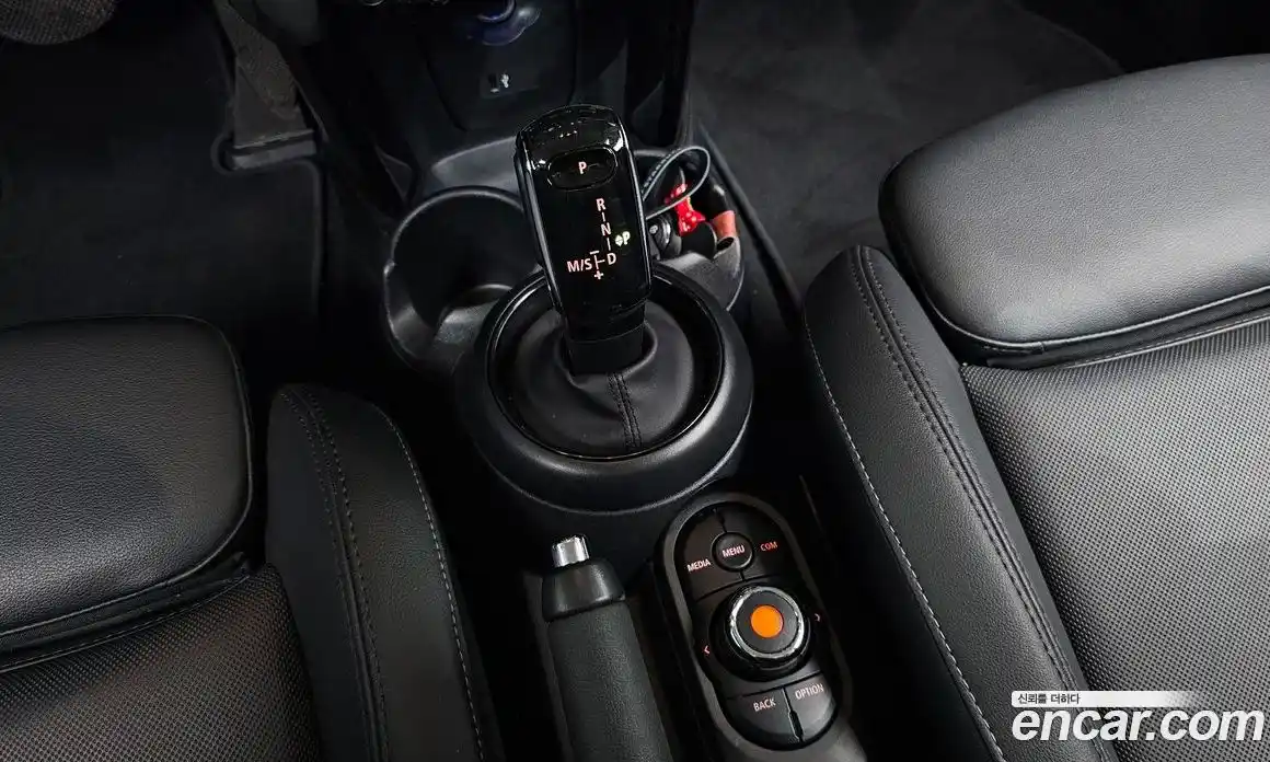 Mini Cooper 2022 1.5 гидро в Москве № 1013731, фото 9