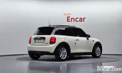 Mini Cooper 2018 1.5 гидро в Москве № 1013867, миниатюра 2