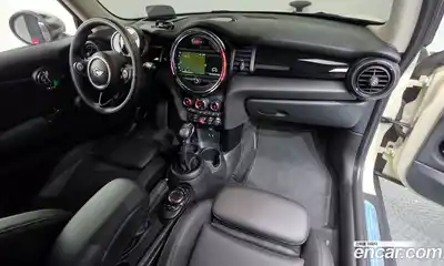 Mini Cooper 2018 1.5 гидро в Москве № 1013867, миниатюра 7