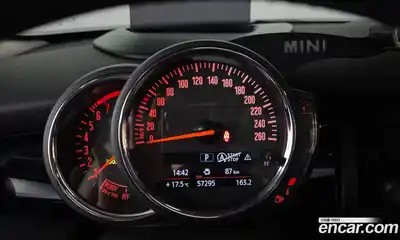 Mini Cooper 2018 1.5 гидро в Москве № 1013867, миниатюра 8