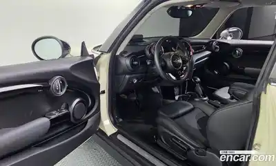 Mini Cooper 2018 1.5 гидро в Москве № 1013867, миниатюра 10