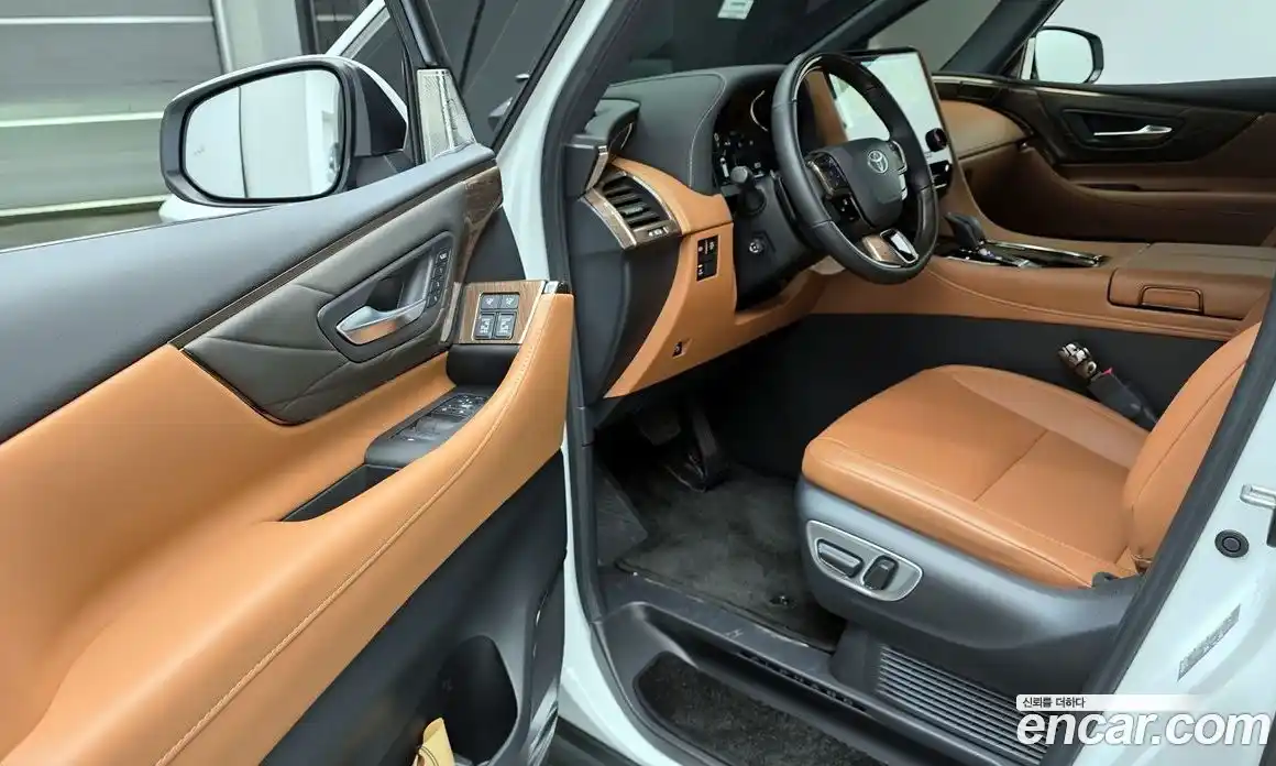 Toyota Alphard 2025 2.5 гидро в Москве № 1015158, фото 11