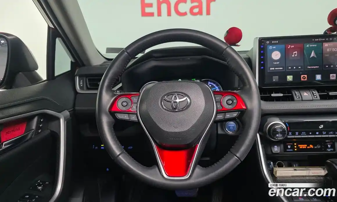 Toyota RAV4 2019 2.5 гидро в Москве № 1015184, фото 13