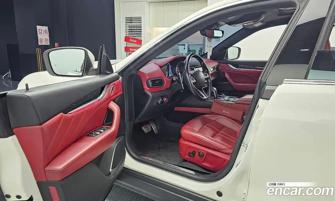 Maserati Levante 2019 3.0 гидро в Москве № 1015674, фото 11