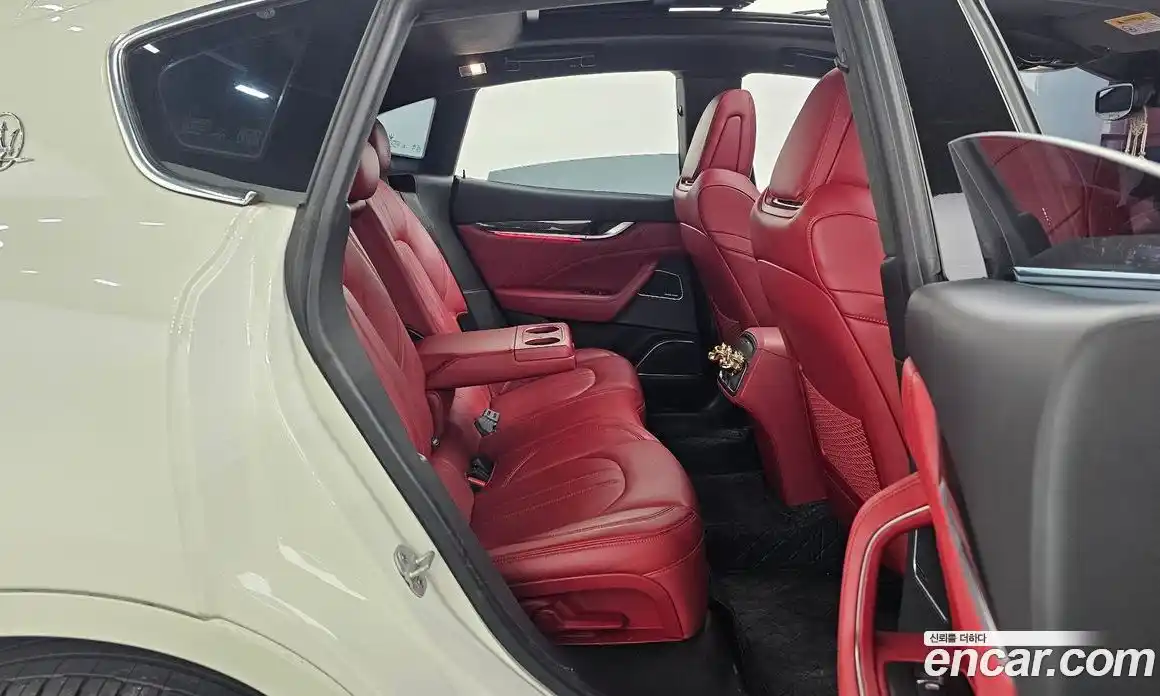 Maserati Levante 2019 3.0 гидро в Москве № 1015674, фото 12