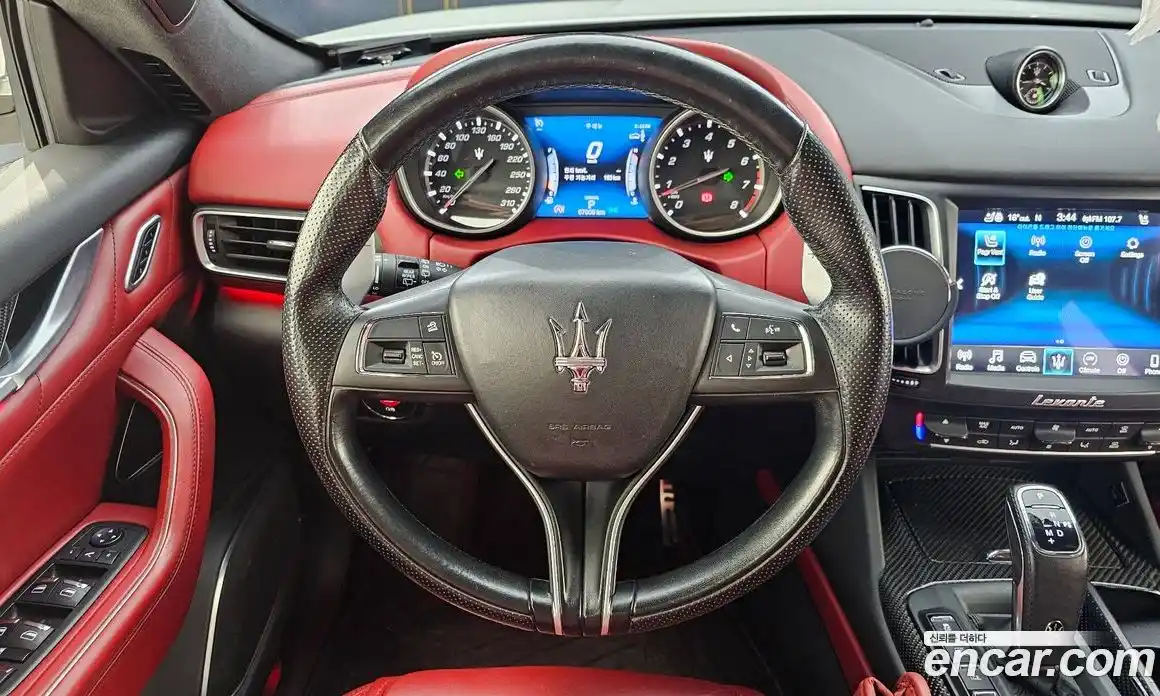 Maserati Levante 2019 3.0 гидро в Москве № 1015674, фото 13