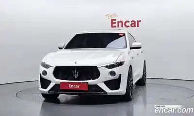 Maserati Levante 2019 3.0 гидро в Москве № 1015674, миниатюра 3