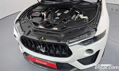 Maserati Levante 2019 3.0 гидро в Москве № 1015674, миниатюра 6