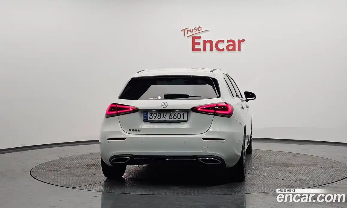 Mercedes-Benz A-Class 2021 2.0 гидро в Москве № 142306, фото 4