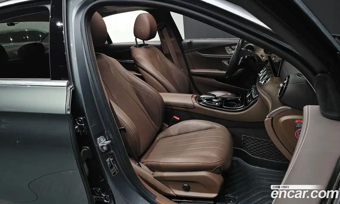 Mercedes-Benz E-Class 2017 2.0 гидро в Москве № 142604, фото 10