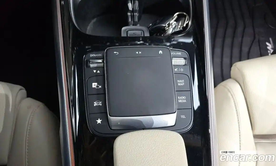 Mercedes-Benz GLB-Class 2021 2.0 гидро в Москве № 142793, фото 17