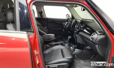 Mini Cooper 2015 1.5 гидро в Москве № 149535, миниатюра 11