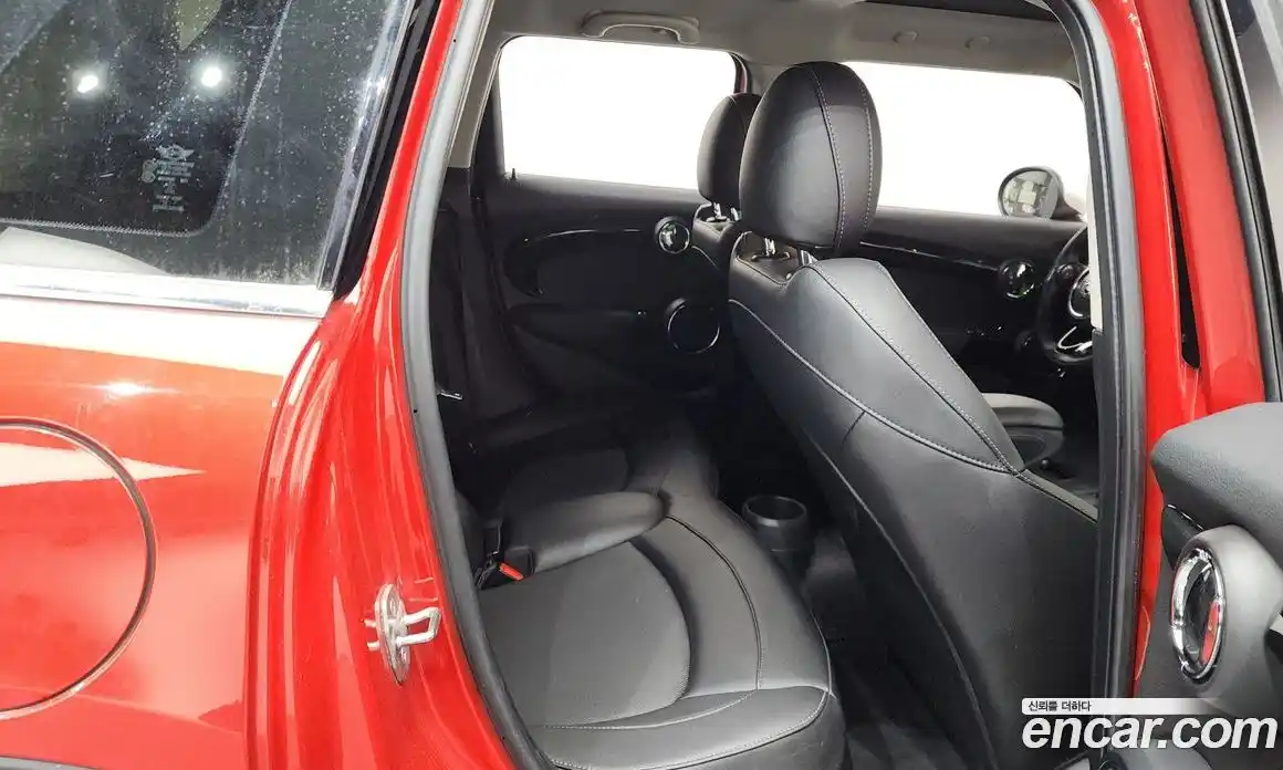Mini Cooper 2015 1.5 гидро в Москве № 149535, фото 12