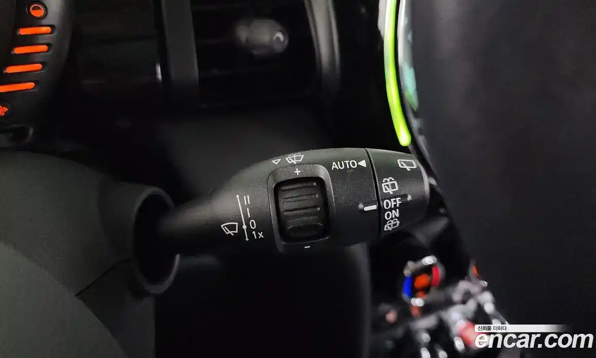 Mini Cooper 2015 1.5 гидро в Москве № 149535, фото 15