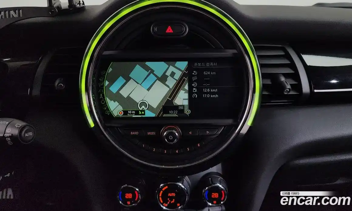 Mini Cooper 2015 1.5 гидро в Москве № 149535, фото 16