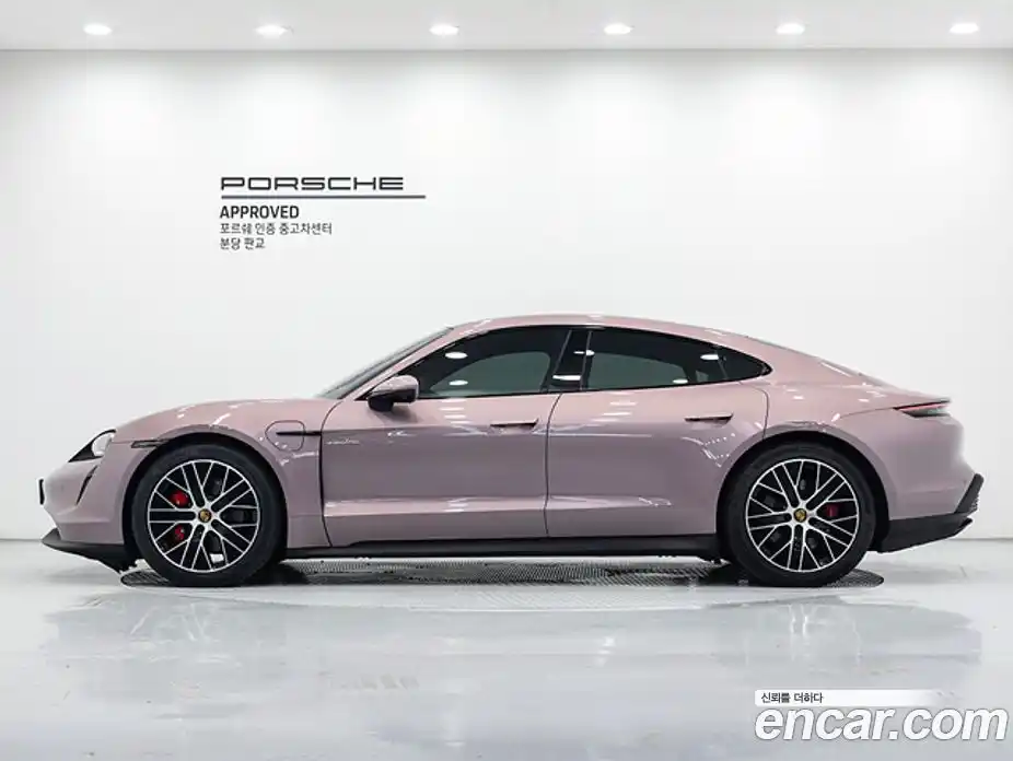 Porsche Taycan 2023 0.1 гидро в Москве № 156843, фото 6