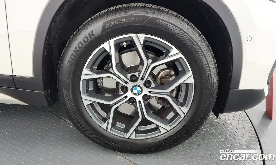 BMW X1 2021 2.0 гидро в Москве № 157215, фото 5