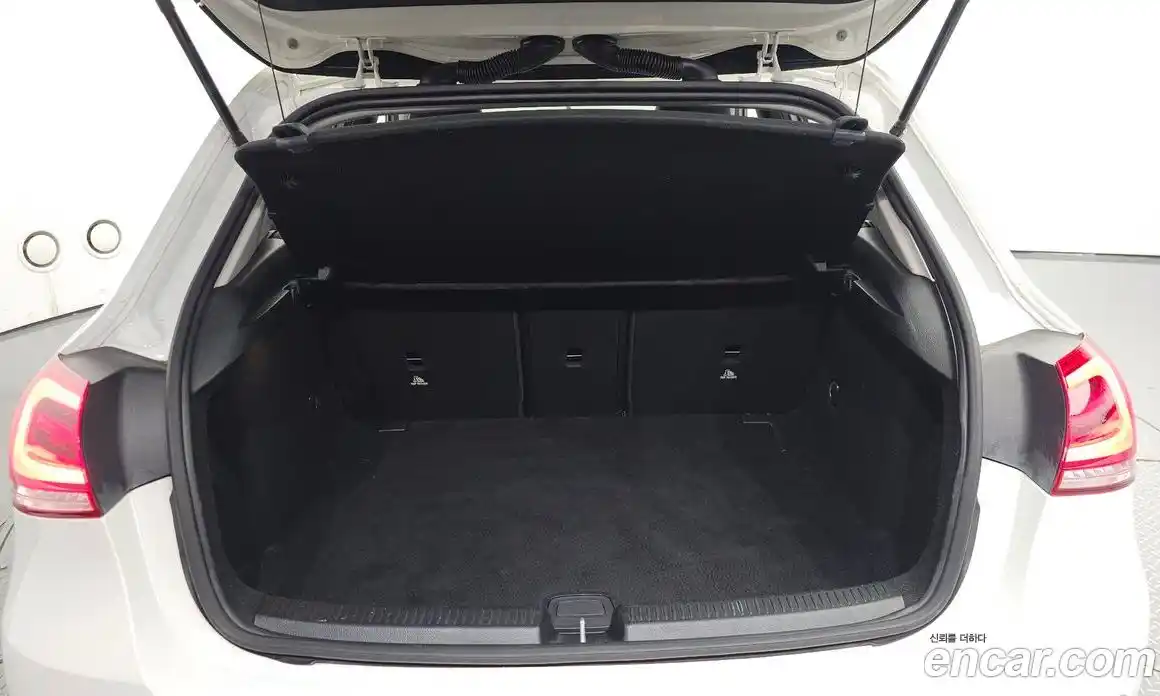 Mercedes-Benz A-Class 2019 2.0 гидро в Москве № 161053, фото 20