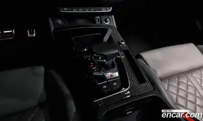 Audi SQ5 2023 3.0 гидро в Москве № 162541, миниатюра 9
