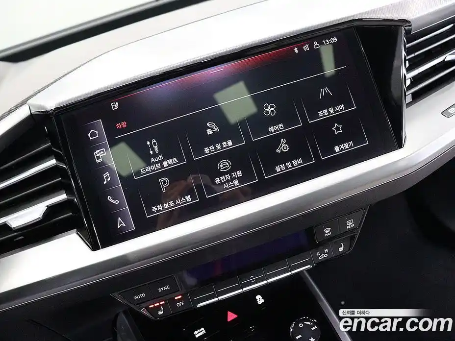 Audi Q4 e-tron 2022 гидро в Москве № 163090, фото 7