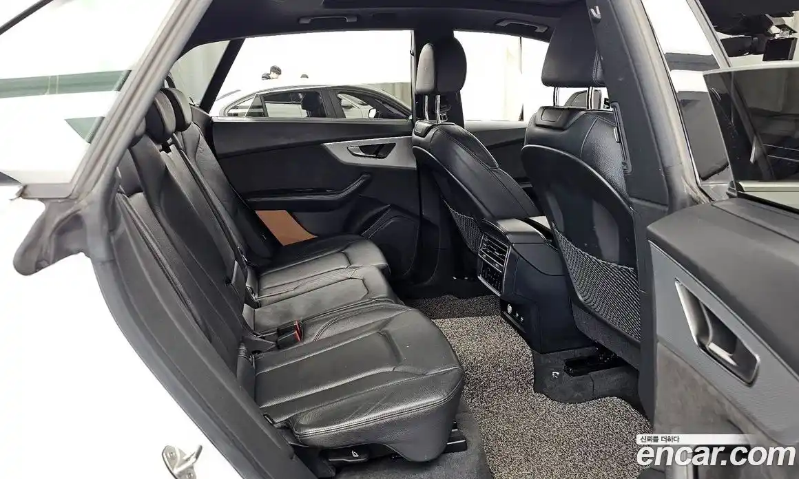 Audi Q8 2020 3.0 гидро в Москве № 163919, фото 12