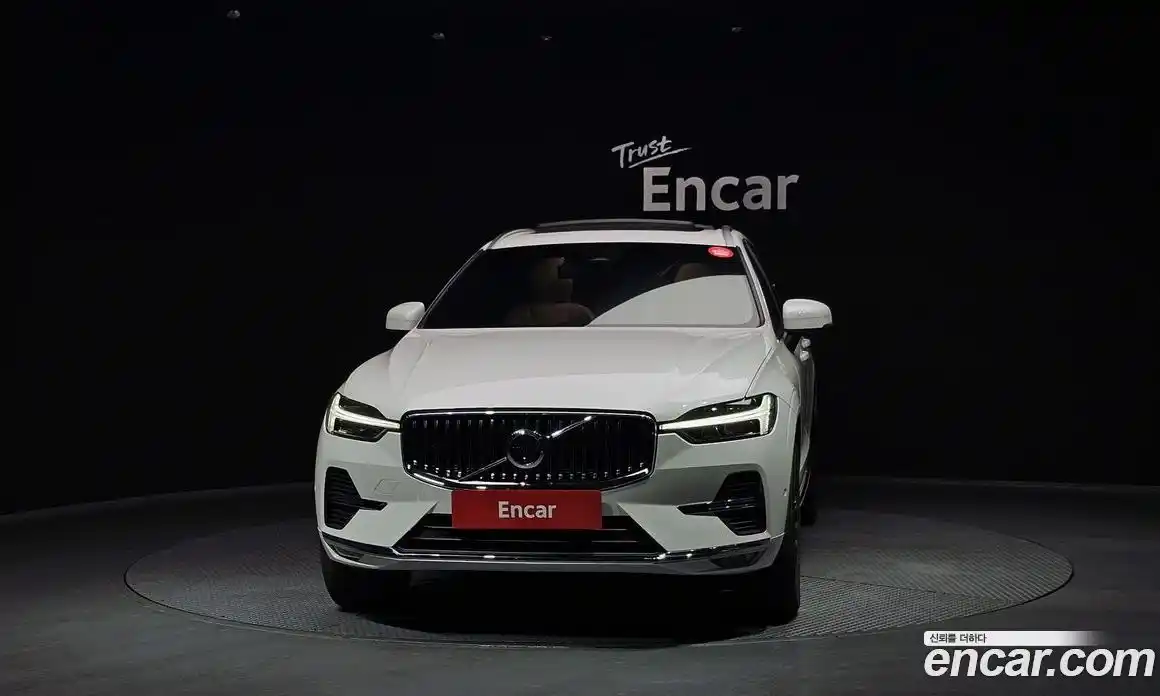 Volvo XC60 2024 2.0 гидро в Москве № 164169, фото 3