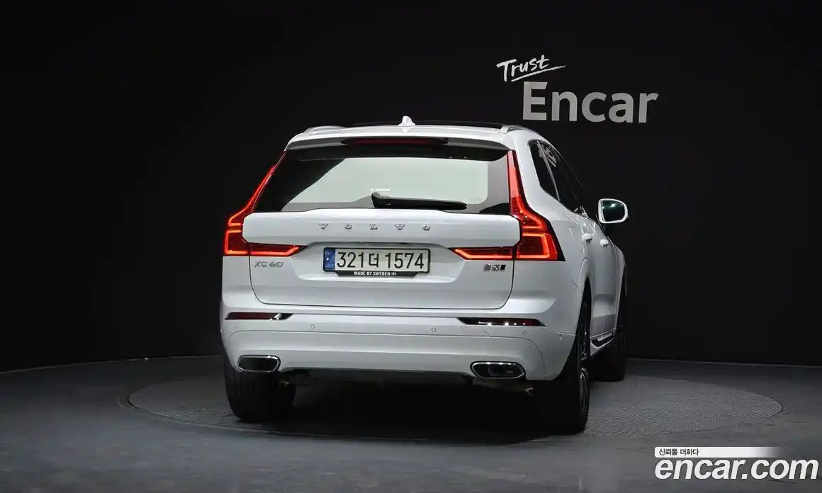 Volvo XC60 2021 2.0 гидро в Москве № 164544, фото 4