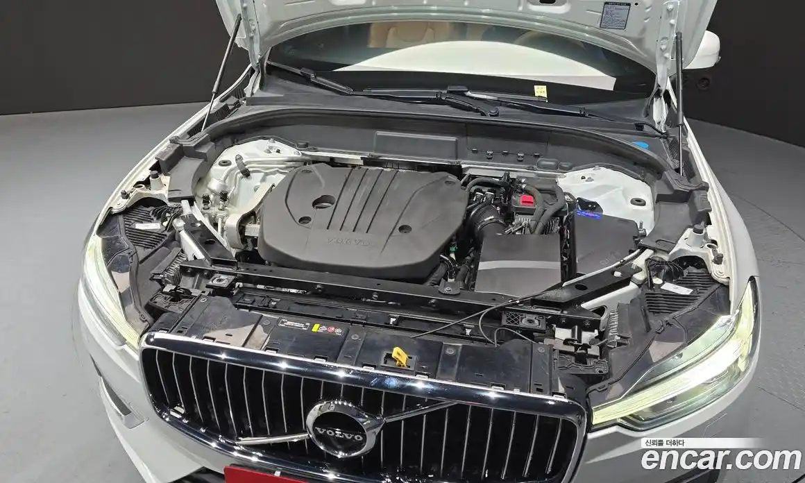 Volvo XC60 2021 2.0 гидро в Москве № 164544, фото 6