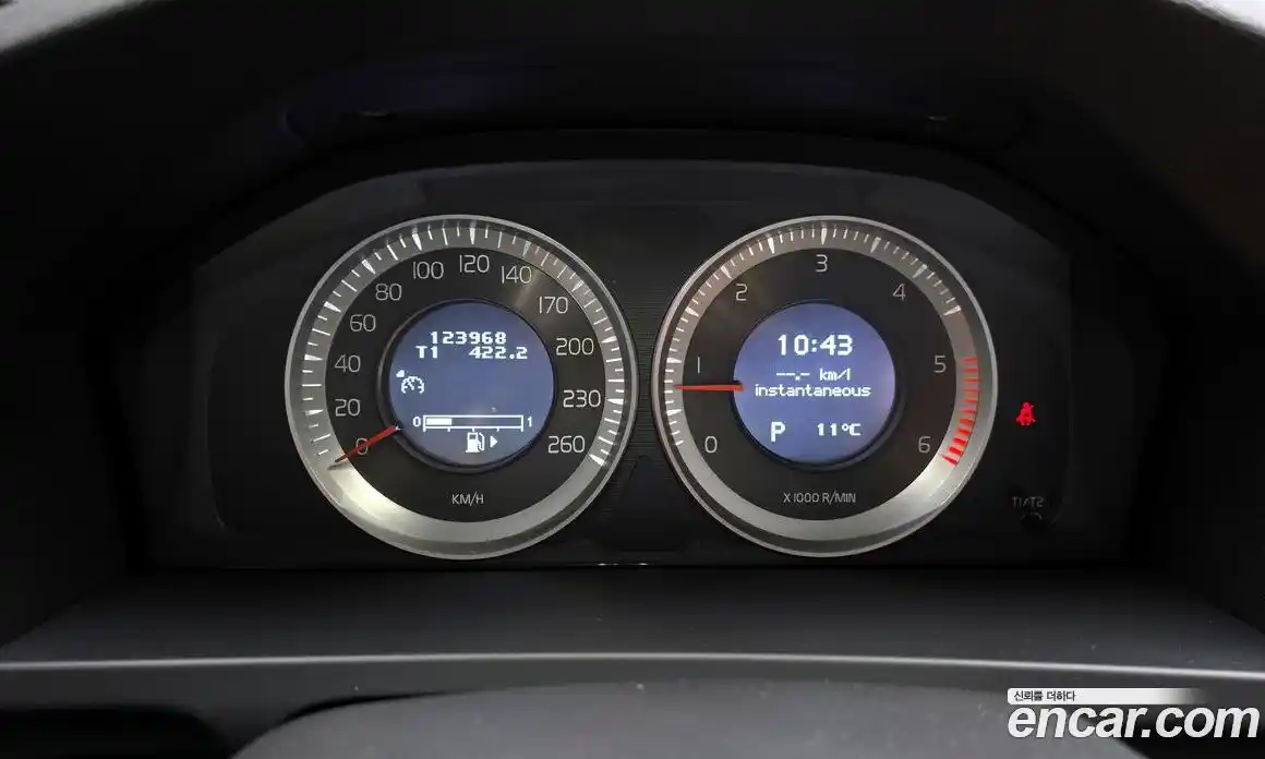 Volvo V60 2013 2.0 гидро в Москве № 164645, фото 8