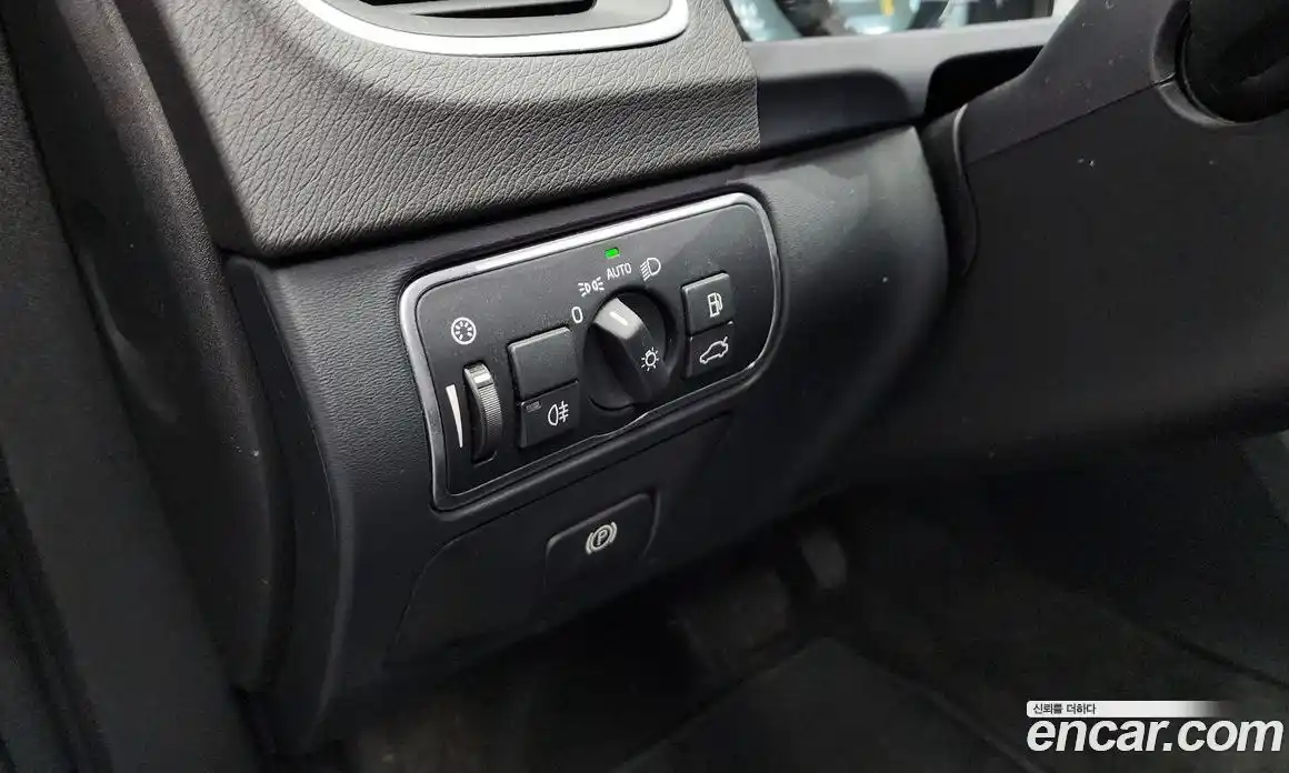 Volvo V60 2015 1.6 гидро в Москве № 164699, фото 17