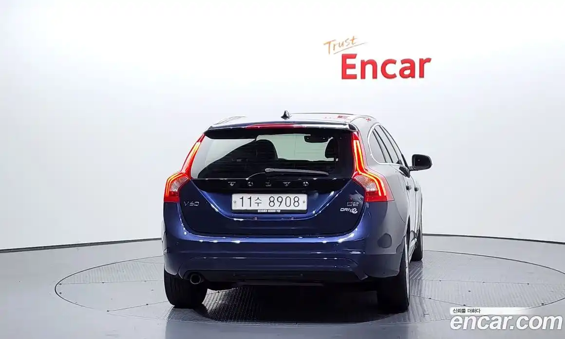 Volvo V60 2015 1.6 гидро в Москве № 164699, фото 4