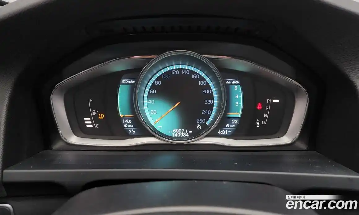 Volvo V60 2015 1.6 гидро в Москве № 164699, фото 8