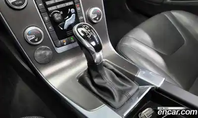Volvo V60 2015 1.6 гидро в Москве № 164699, миниатюра 9