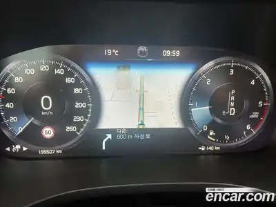 Volvo XC60 2019 2.0 гидро в Москве № 164874, миниатюра 12