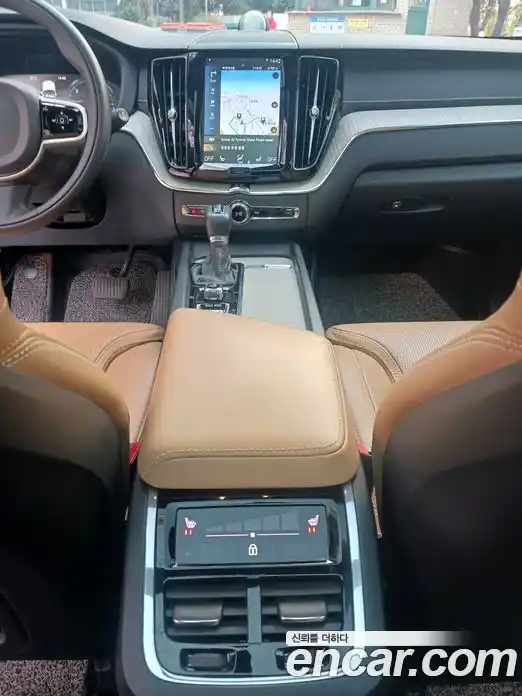 Volvo XC60 2019 2.0 гидро в Москве № 164874, фото 9