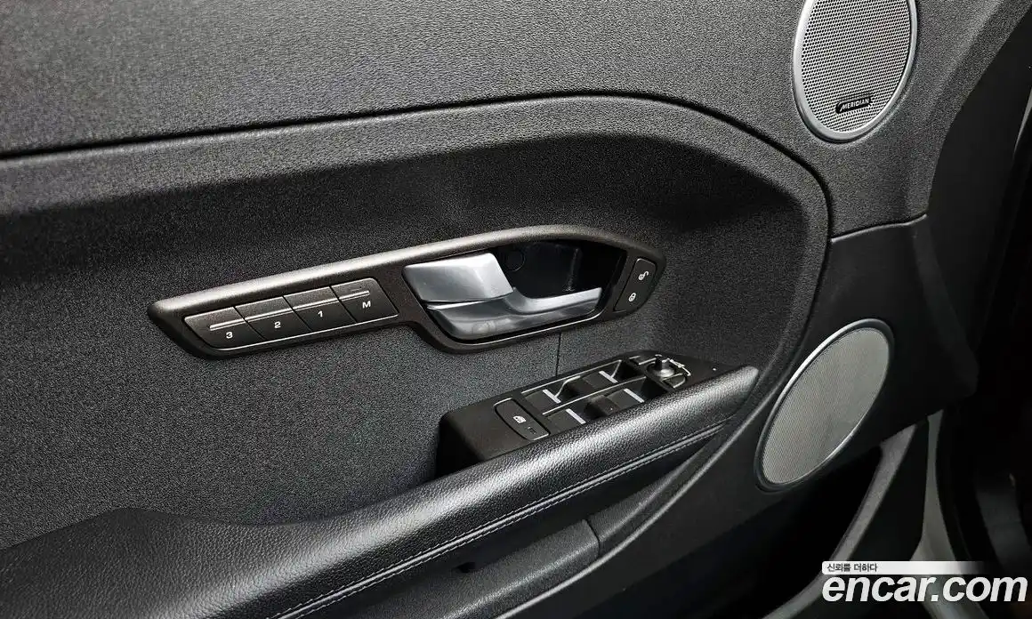 Land Rover Range-Rover Evoque 2015 2.2 гидро в Москве № 166396, фото 13