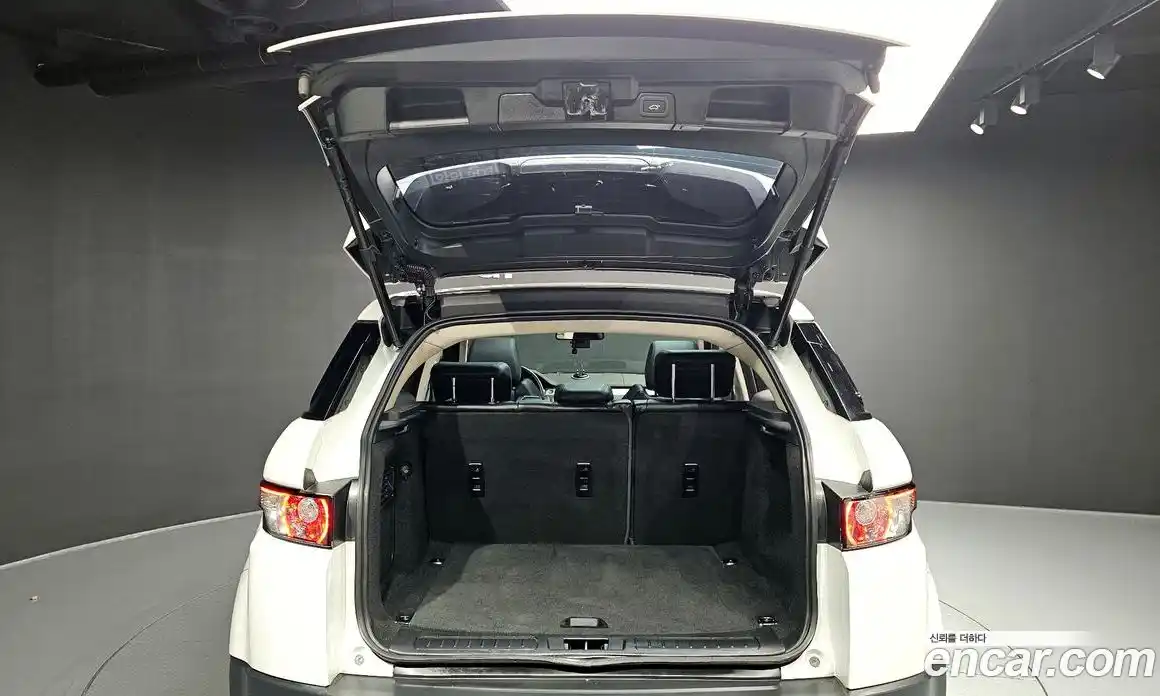 Land Rover Range-Rover Evoque 2015 2.2 гидро в Москве № 166396, фото 20