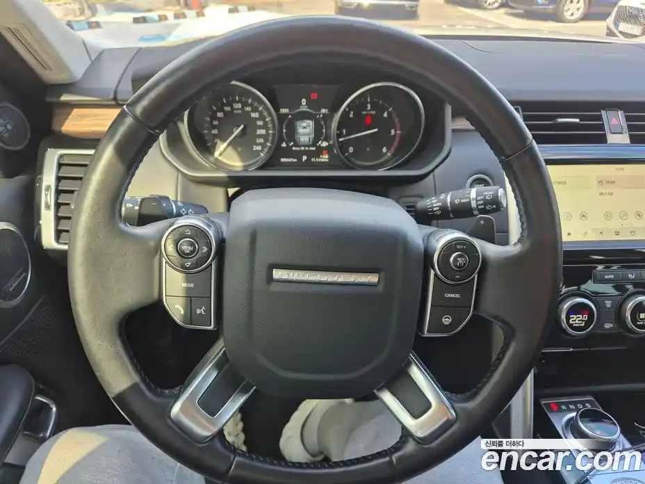 Land Rover Discovery 2017 3.0 гидро в Москве № 166407, фото 7