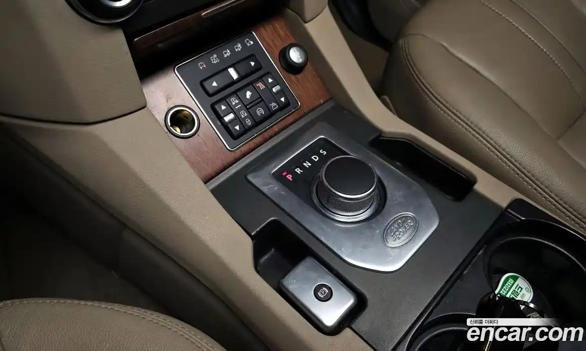Land Rover Discovery 2016 3.0 гидро в Москве № 166508, фото 9
