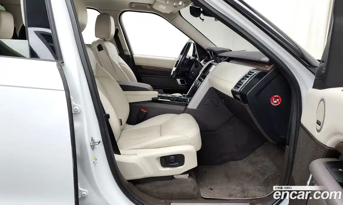 Land Rover Discovery 2017 3.0 гидро в Москве № 166596, фото 11