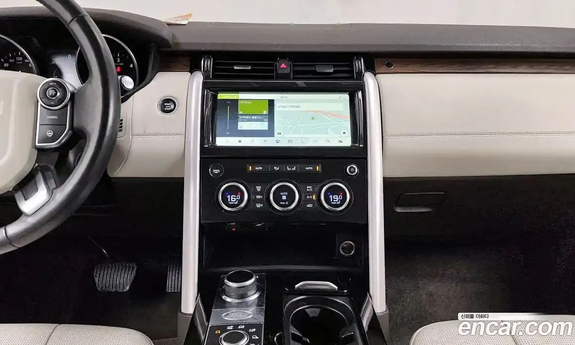 Land Rover Discovery 2017 3.0 гидро в Москве № 166596, фото 14