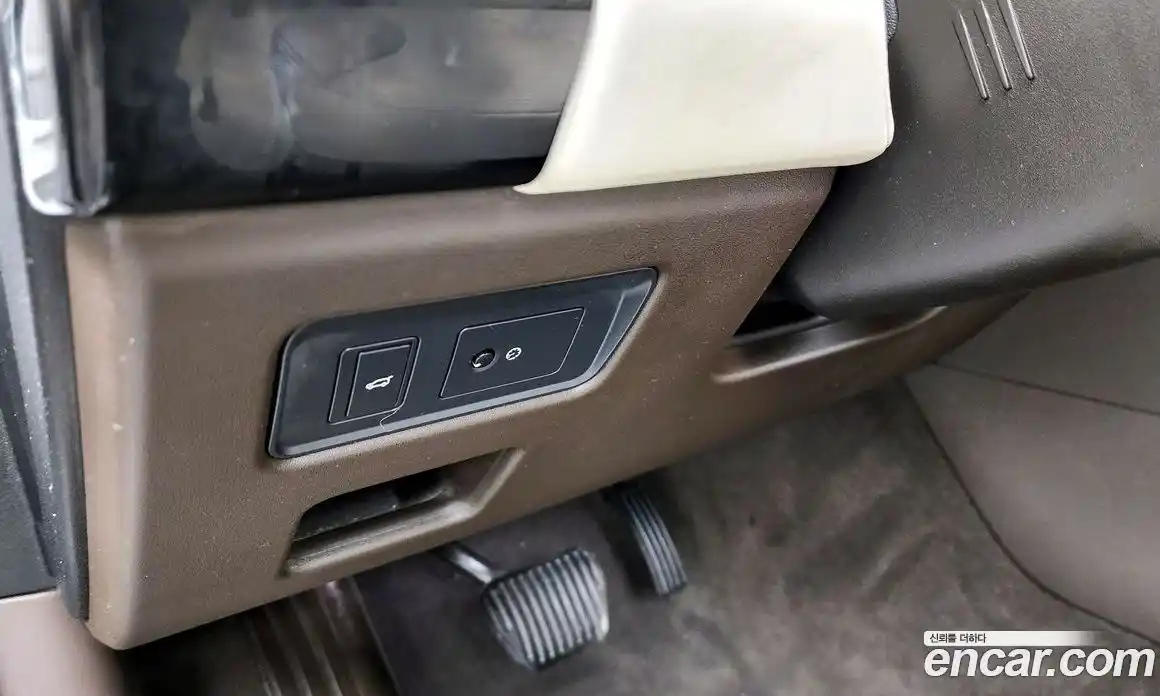 Land Rover Discovery 2017 3.0 гидро в Москве № 166596, фото 16