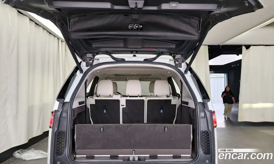 Land Rover Discovery 2017 3.0 гидро в Москве № 166596, фото 20