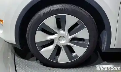 Tesla Model Y 2021 0.2 гидро в Москве № 167836, миниатюра 5