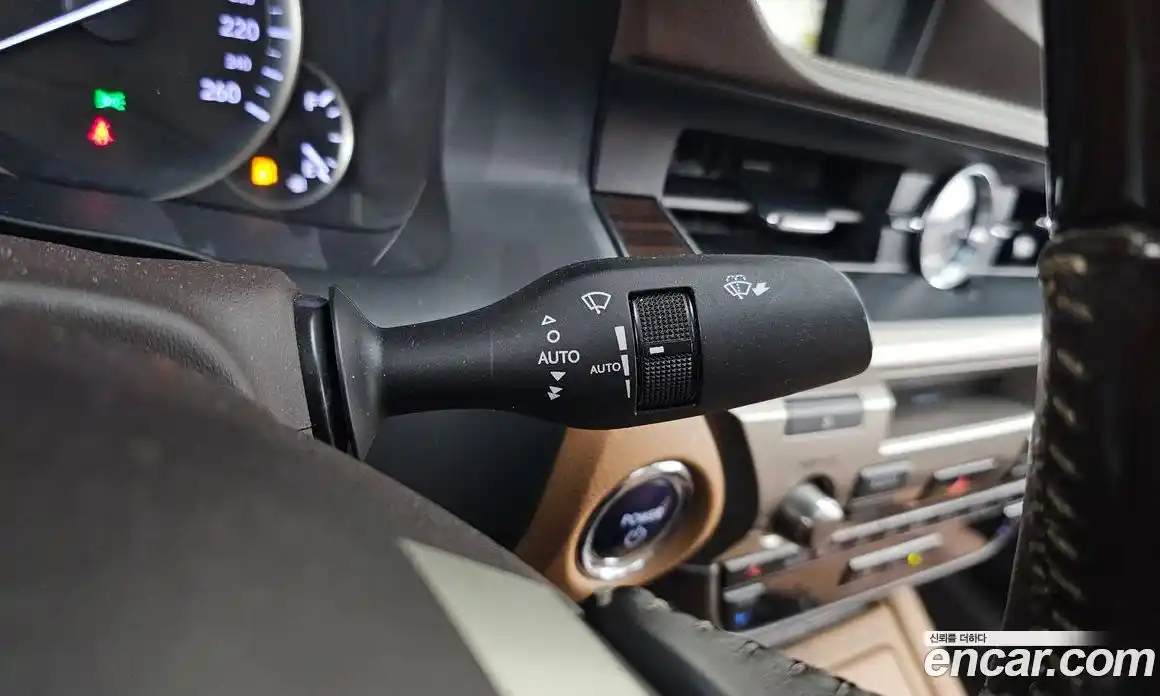 Lexus ES 2017 2.5 гидро в Москве № 168227, фото 17